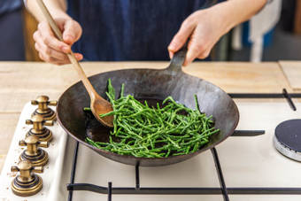 Cook the Samphire