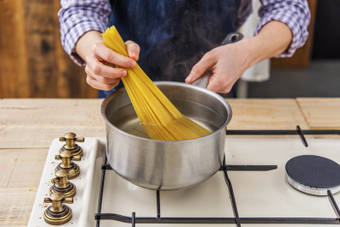 Cook the Pasta