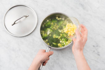 Laisser mijoter à couvert