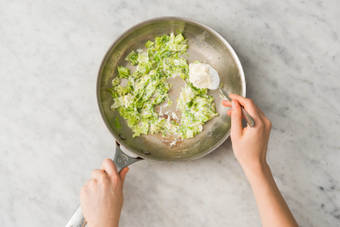 Ajouter le fromage frais