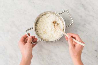 Riz au citron vert et au citron