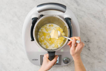 kartoffelstampf VOLLENDEN