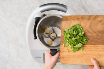 für den PETERSILIENKÄSE