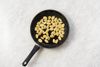 GNOCCHI KNUSPRIG BRATEN