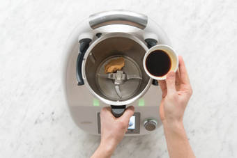 SATAYSOSSE zubereiten