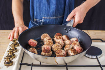 Cook Meatballs