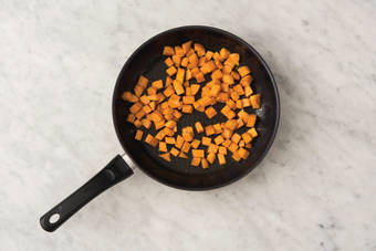 Cook the garlic-kumara