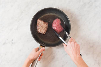 STEAKS & SOSSE BRATEN