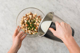 LAUGENMASSE ZUBEREITEN