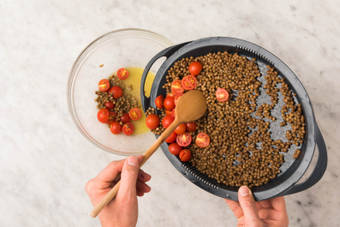 DRESSING & GRANATAPFEL