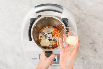 SAHNESOSSE ZUBEREITEN