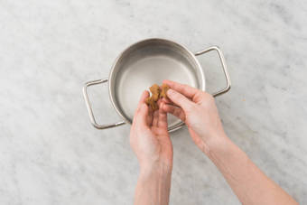 Preparer le bouillon