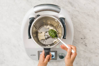 FRISCHKÄSE VERFEINERN