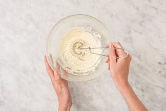 Dip und Dressing zubereiten