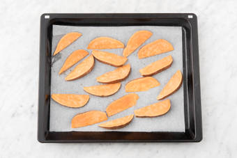 SÜßKARTOFFELN BACKEN