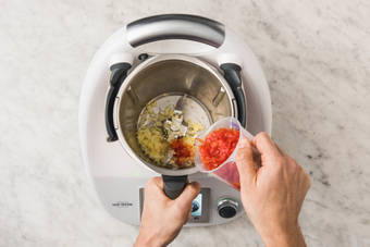 SOßE & SPAGHETTI KOCHEN