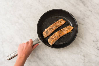 PAN-FRY SALMON