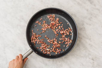 RAHMGEMÜSE ZUBEREITEN