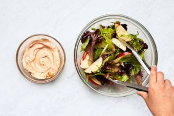 Make Crema and Salad