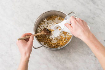 Tillsätt kokosmjölk