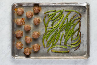 Roast Meatballs and Green Beans