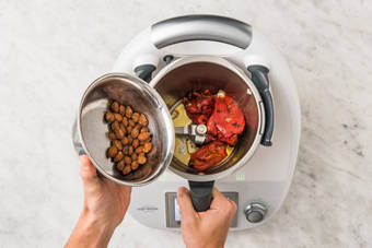 ROMESCOSOSSE ZUBEREITEN