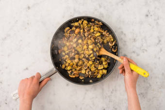 Ajouter les légumes