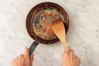 Préparer le rendang