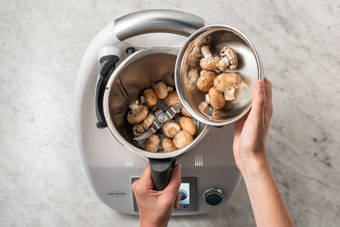 FÜR DIE VEGGIE PATTIES