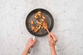 Cuire les dés de porc