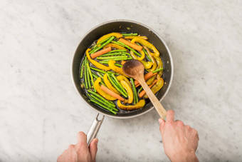 TERIYAKIGEMÜSE BRATEN