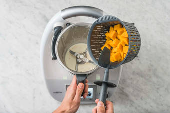 SOSSE & KARTOFFELSTAMPF