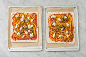 Garnir la tarte flambée