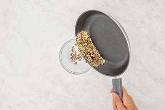 Torréfier les graines