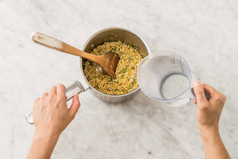 Préparer le risotto