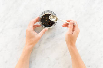 TERIYAKISOSSE ZUBEREITEN