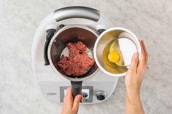 Buletten vorbereiten