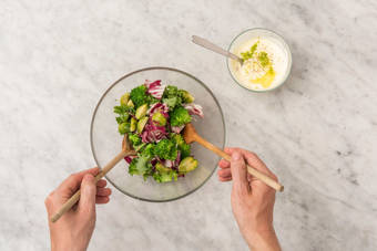 MAKE CREMA AND SALAD