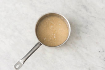 cook the garlic brown rice