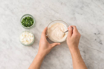 Préparer les condiments