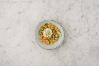 Abschmecken und anrichten