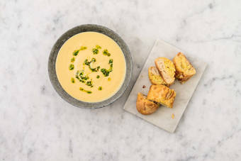 Suppe pürieren: 4 Personen