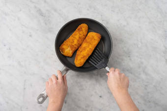 Visschnitzel bakken