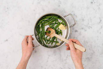 Cuire les haricots verts