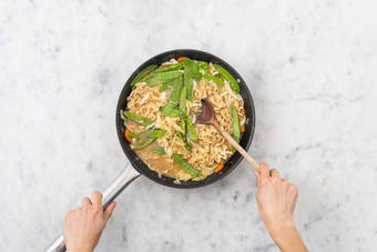 Apprêter le ramen au miso