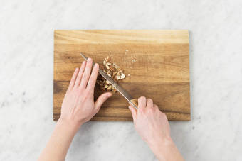 Hak mandler & hvidløg