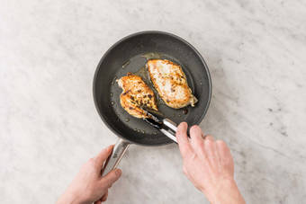 Cuire le filet de poulet