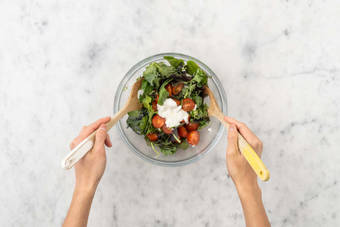 Für den Salat und Dip