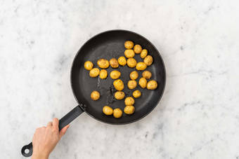 Rauchige Kartoffeln zubereiten