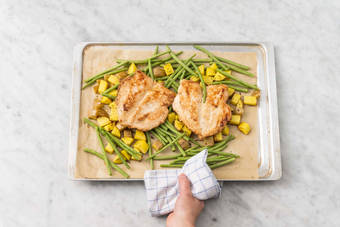 Roast chicken and veggies